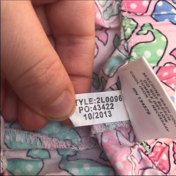Vineyard Vines Whale Print PJ Pants - Picture 11 of 11